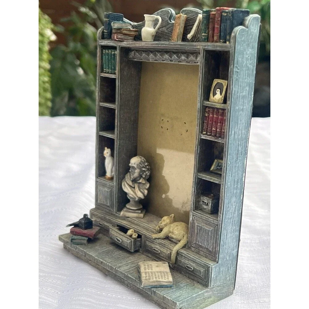 Westland 3D Library Photo Frame Books Cat Scholar Dark Academia Vintage Decor